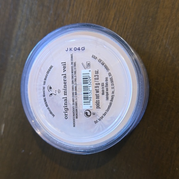 BareMinerals MineralVeil, new, never opened - Picture 1 of 2